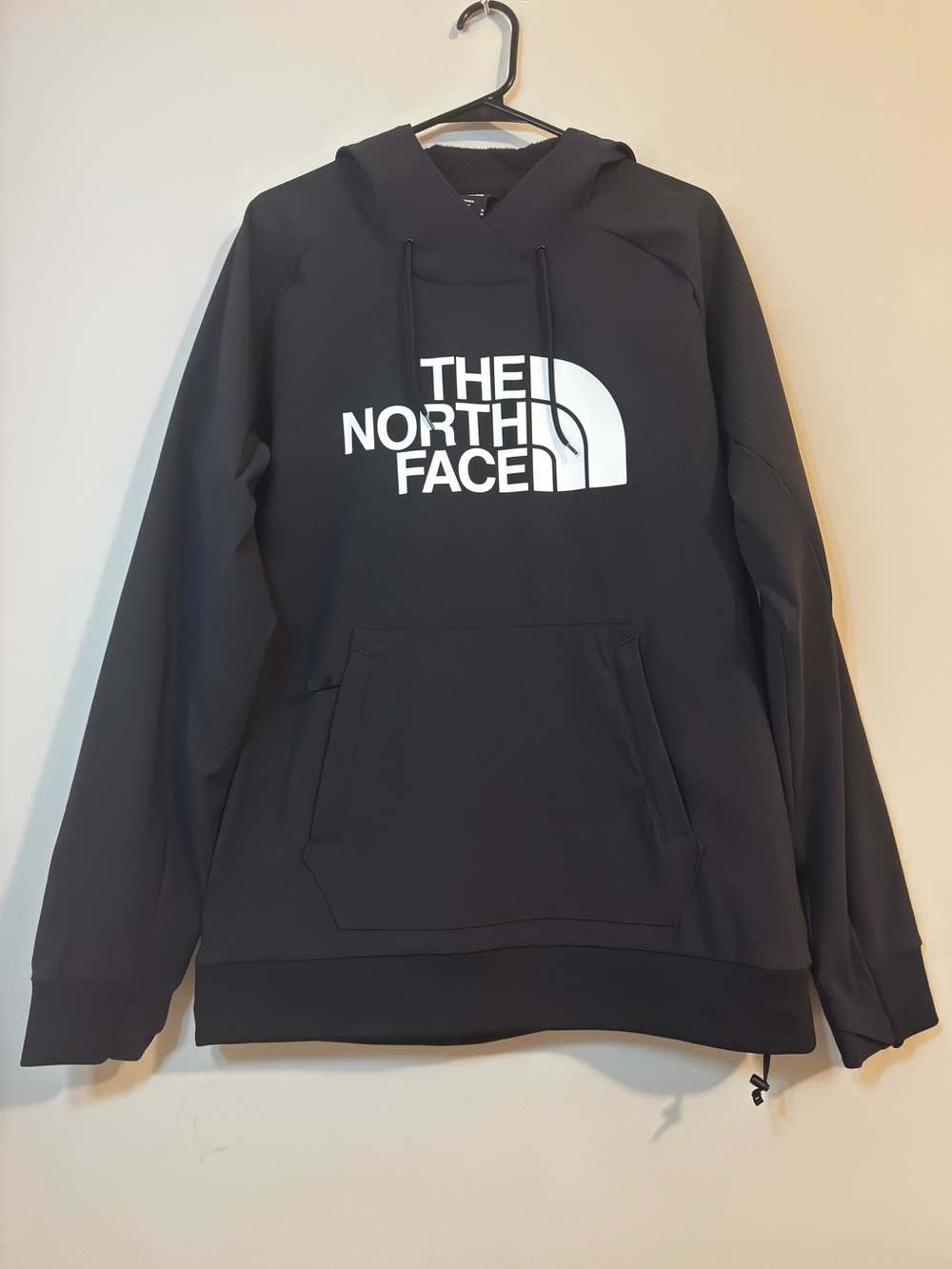 The North Face Men’s Black Fleece Lined Hoodie Size M Logo Pullover